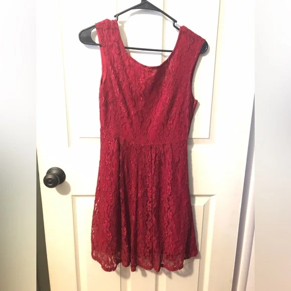 forever 21 red lace dress Buy FOREVER 21 Women Red & Nude-Coloured Lace Sheath Dress - Dresses for  Women 1585981